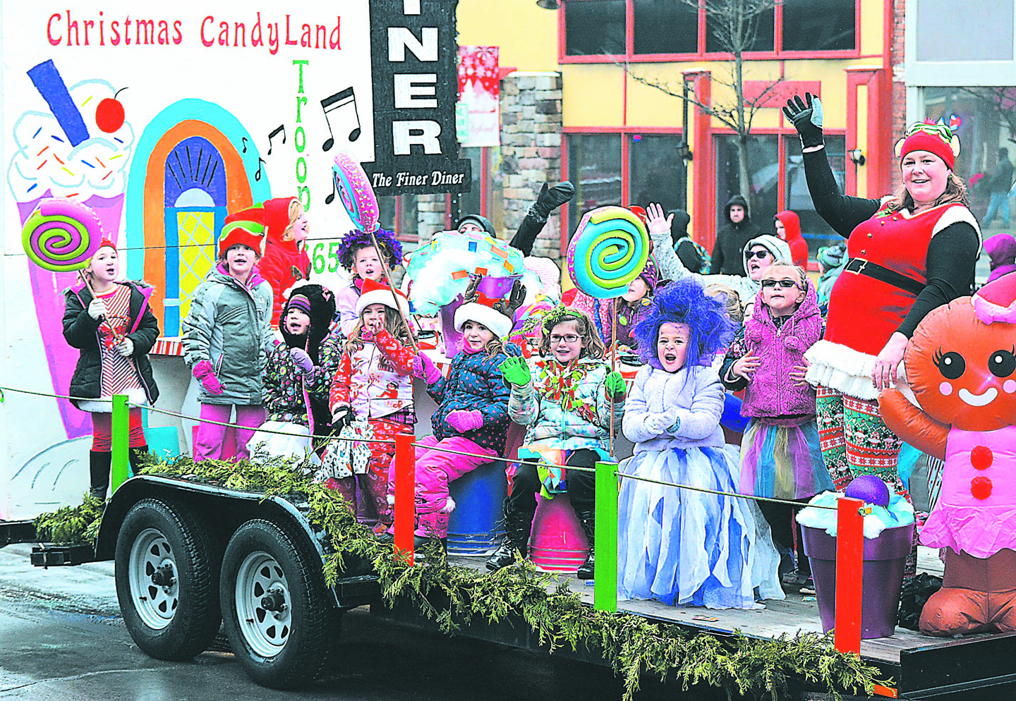 Oxford Christmas Parade 2023 ’Tis the season for the Christmas parade Oxford Leader