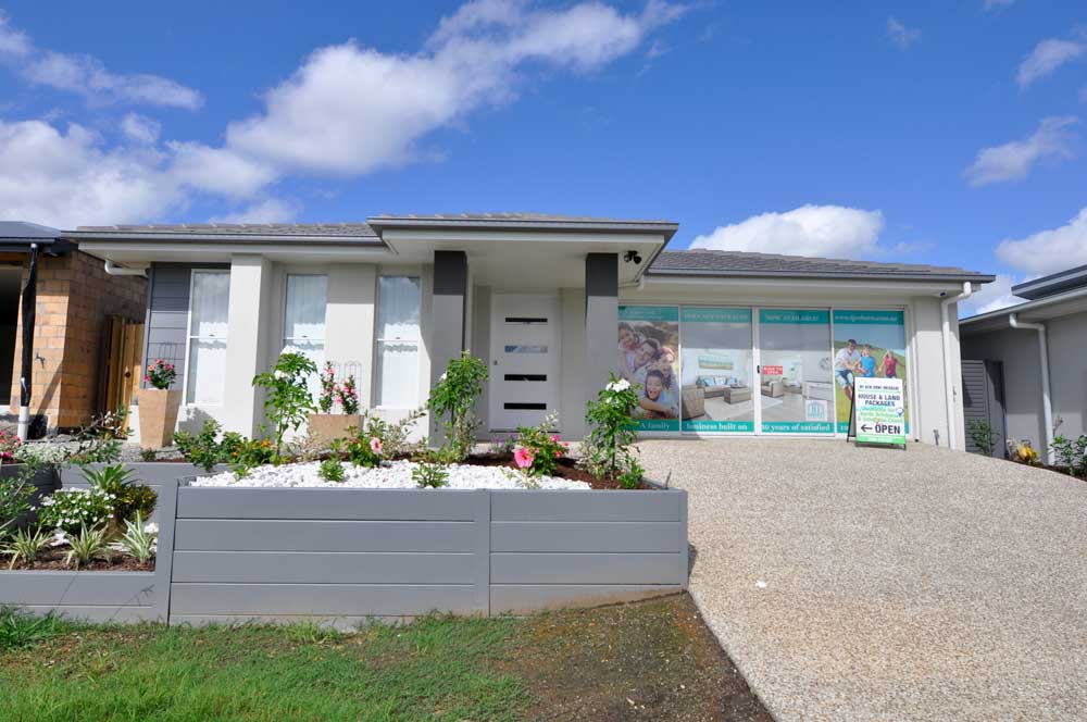 New Display home at Narangba Heights. Oxmar Properties