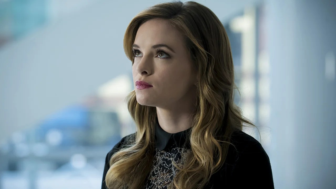 The Flash Danielle Panabaker on Caitlin a Different Version