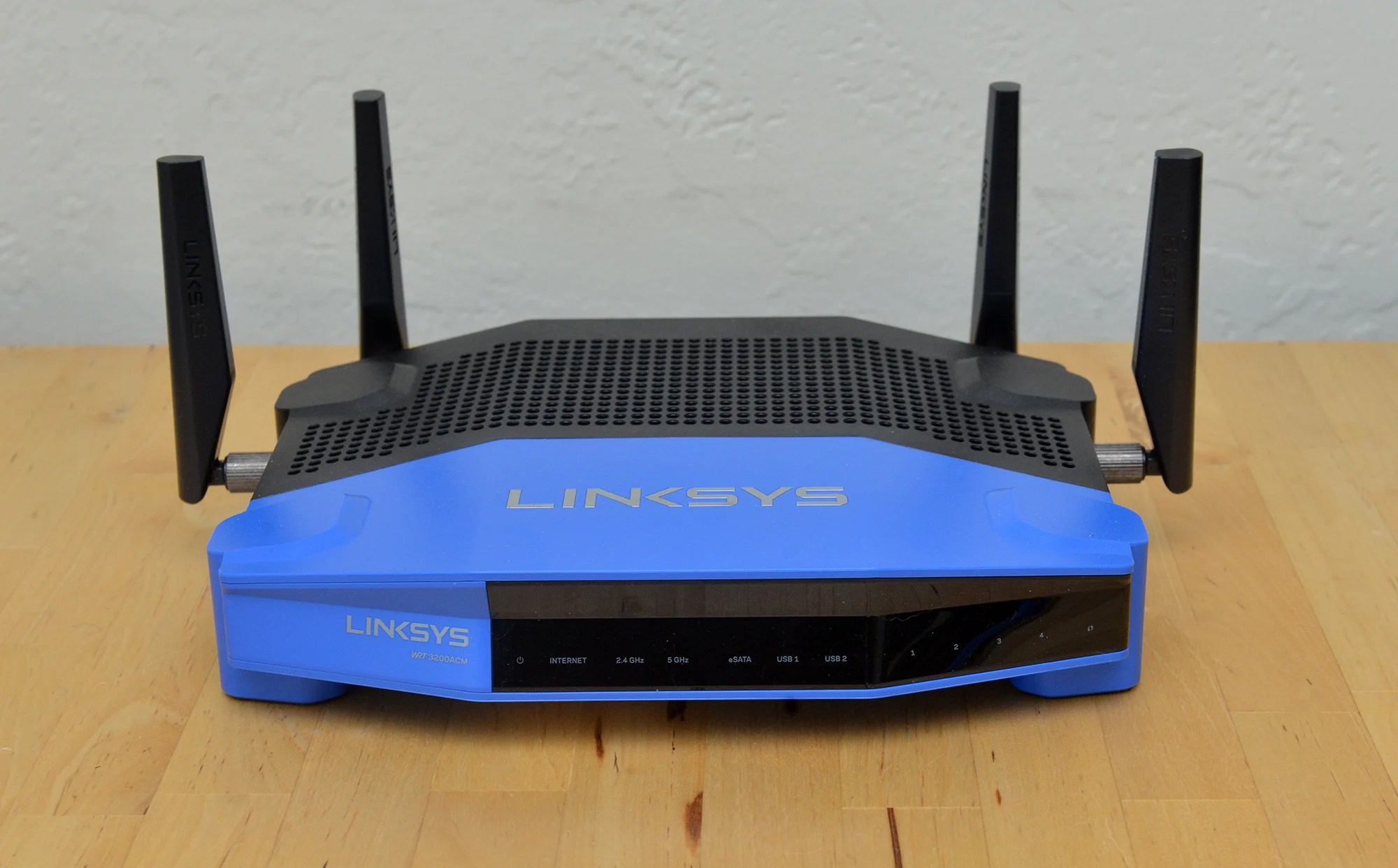 Linksys WRT3200ACM AC3200 MUMIMO Router Review IGN