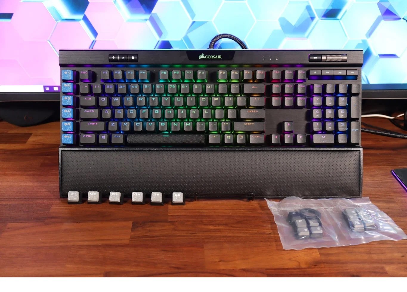Corsair K95 Rgb Platinum Xt Gaming Keyboard Review - Ign