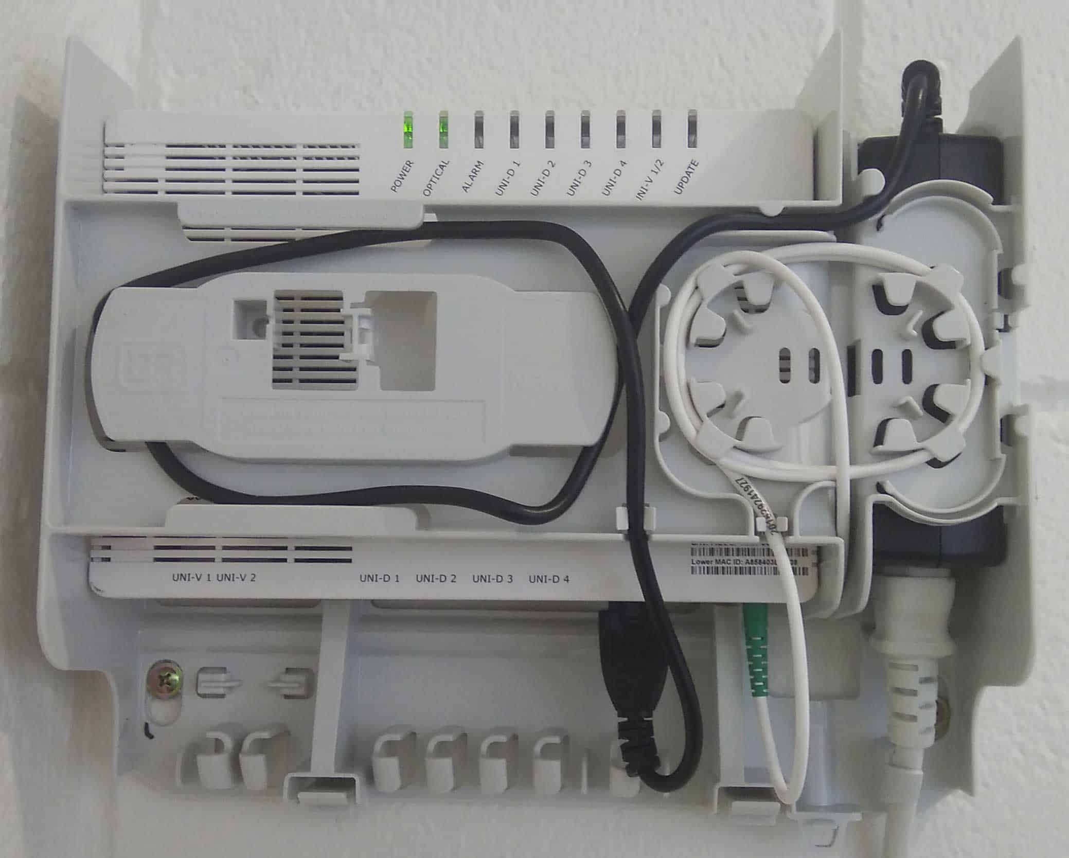 Ozot Gaming What connection type provides the