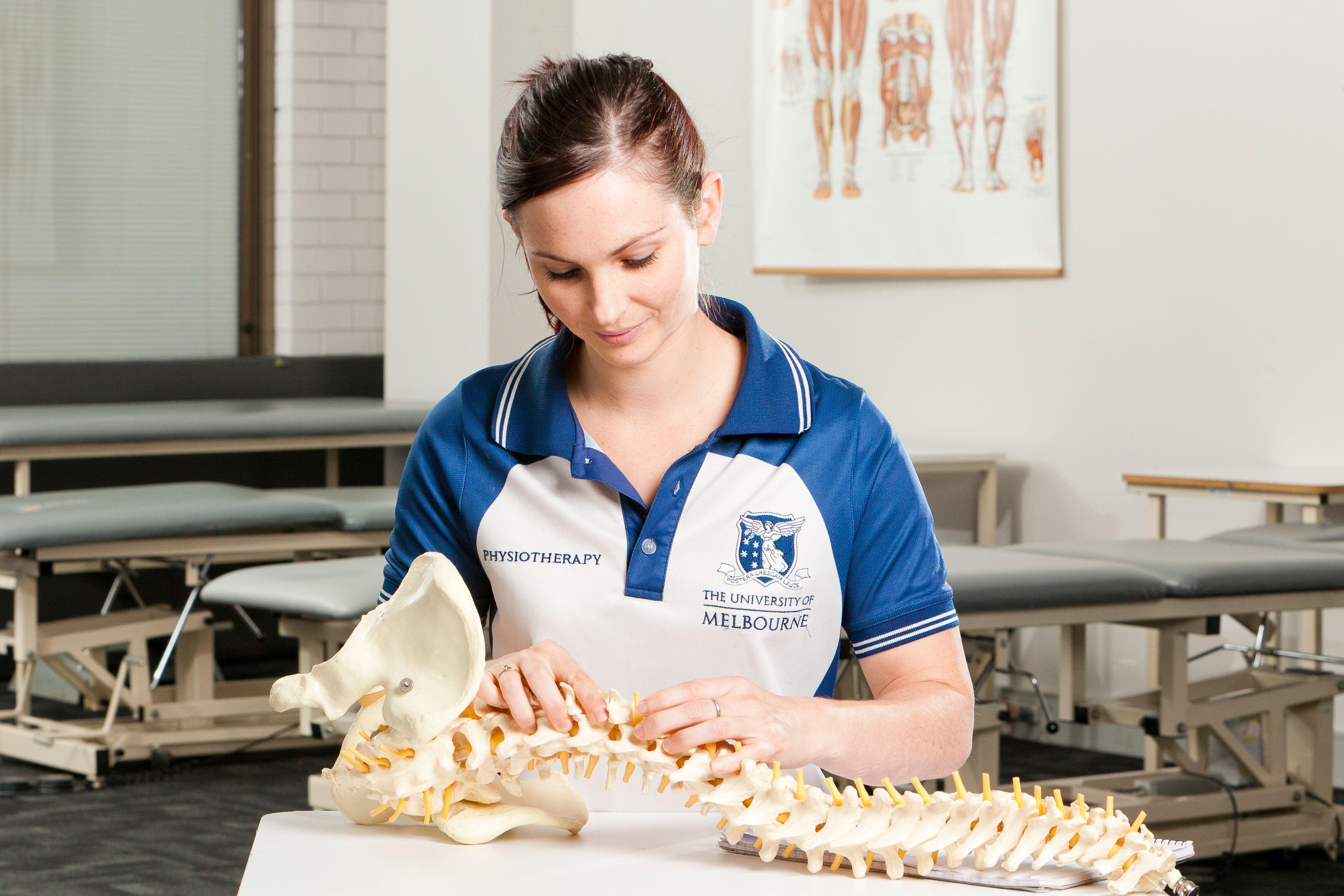 University of Melbourne physiotherapy students use augmented reality