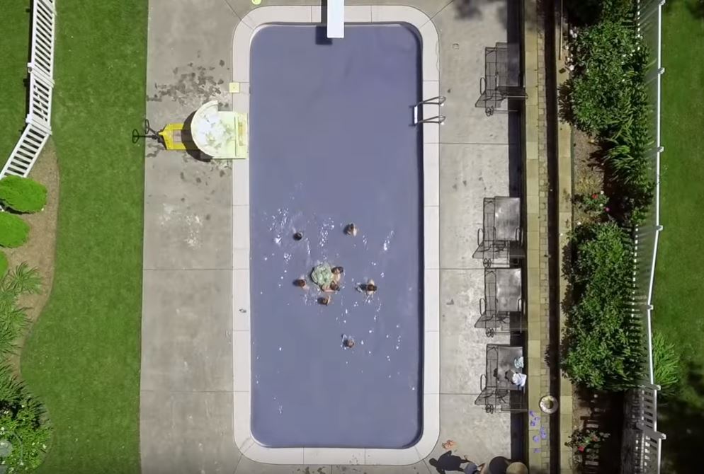Biggest ever bathbomb chucked into swimming pool