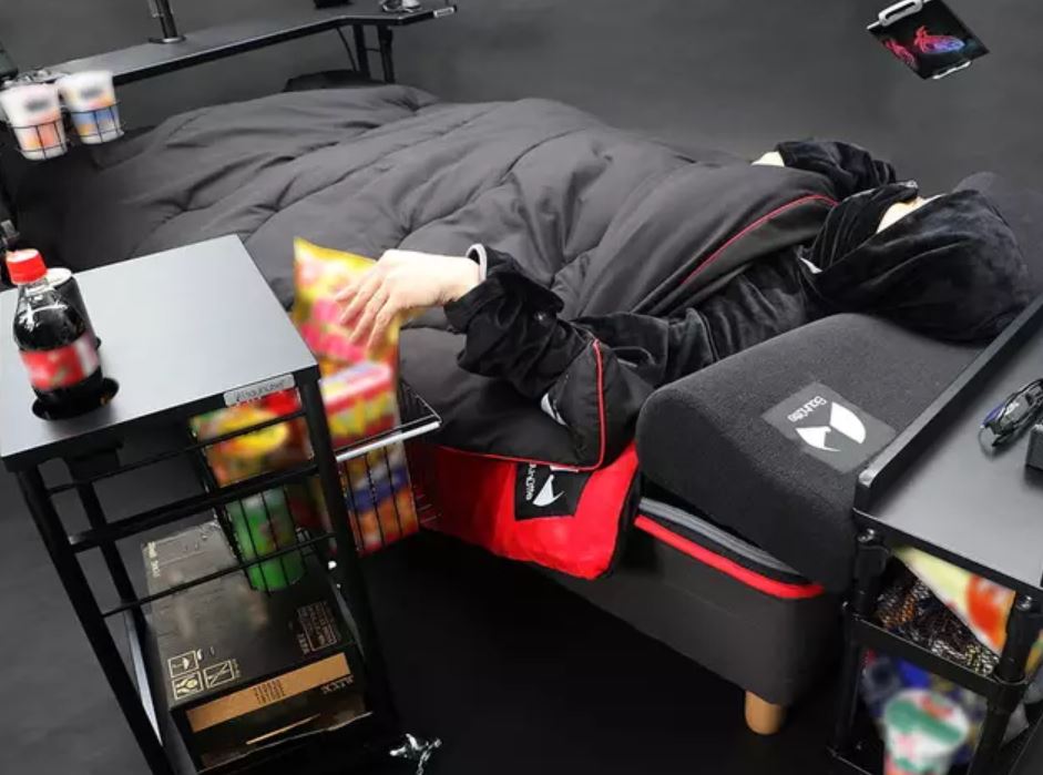 Japanese company has invented the ultimate ‘gaming bed’