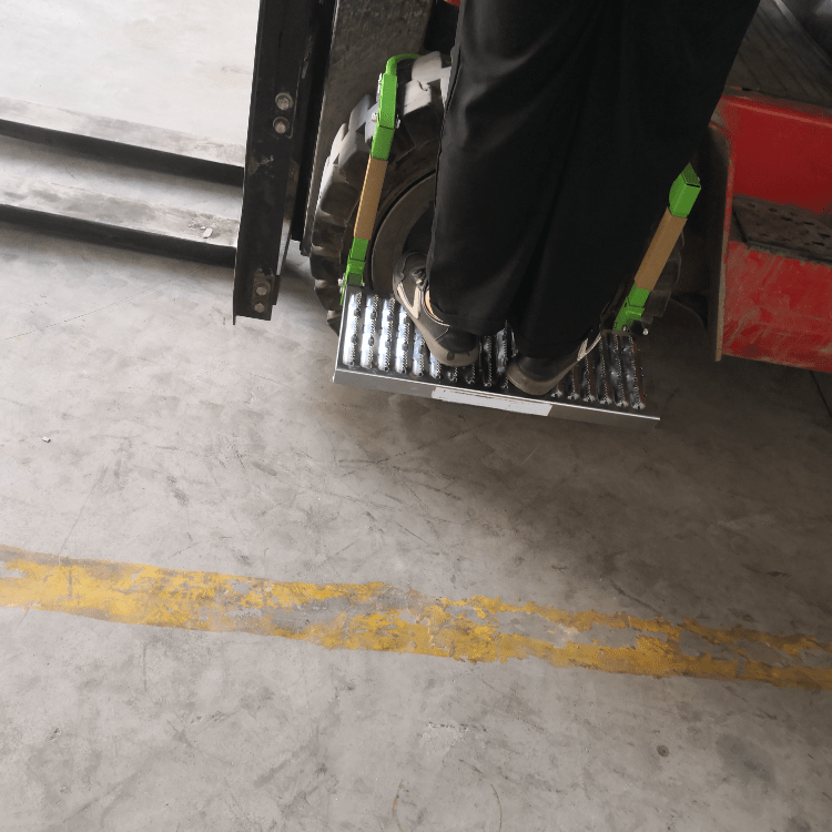 Buy Wholesale China Iron Material Foldable Adjustable Portable Car Tire