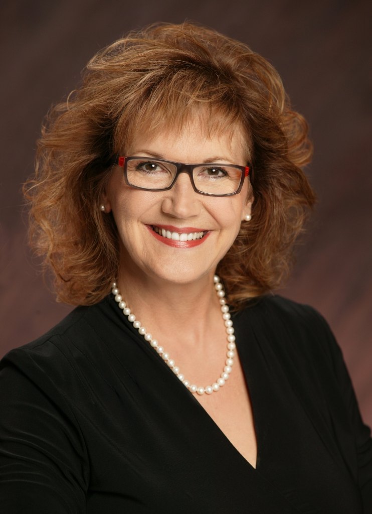 Marsha Minervini TRAVERSE CITY, MI Real Estate Agent