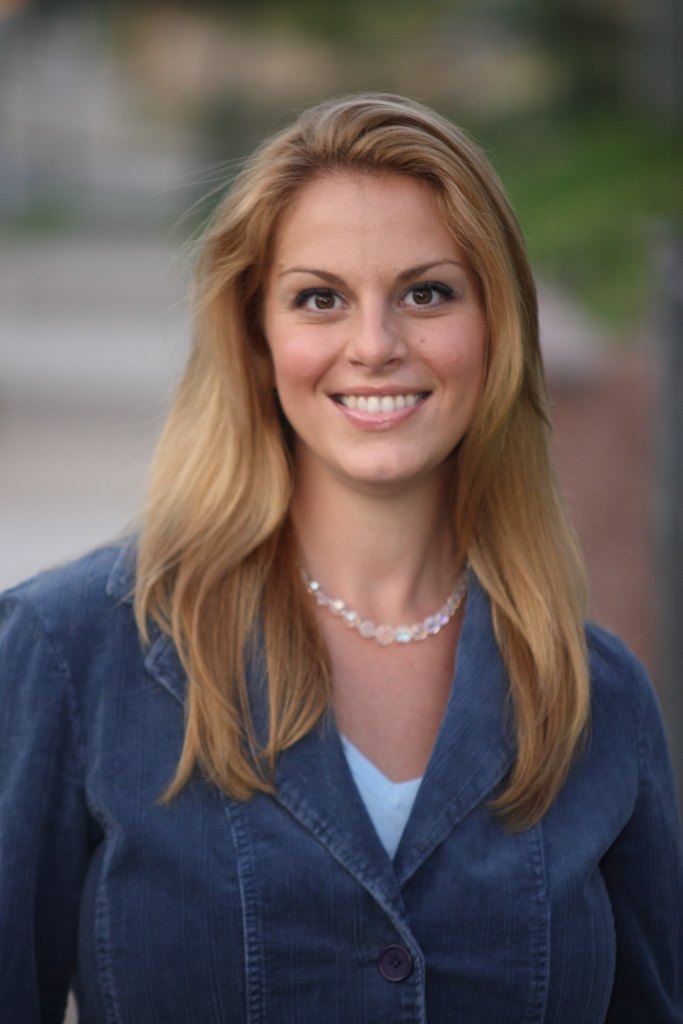 Angela Gambardella Media, PA Real Estate Agent