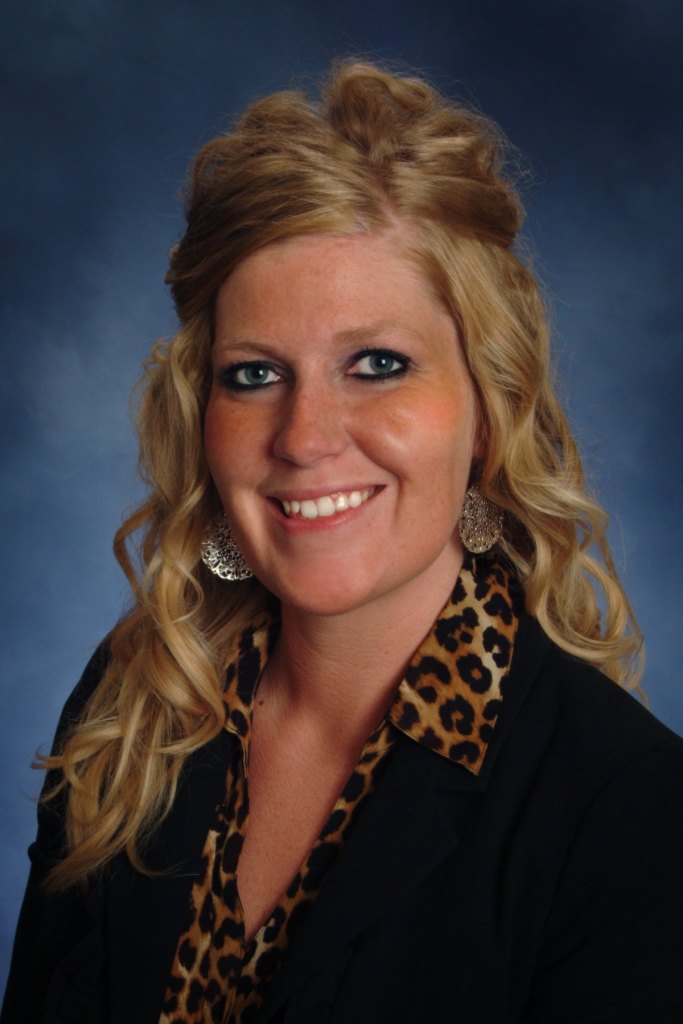 Ashley Brownfield Bloomington, IL Real Estate Agent