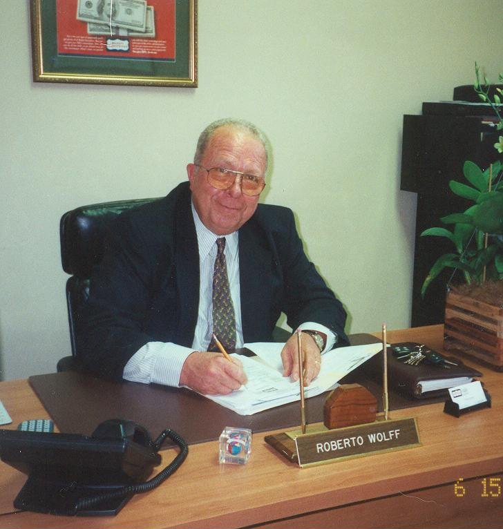 ROBERTO WOLFF, MIAMI SPRINGS, FL Real Estate Agent