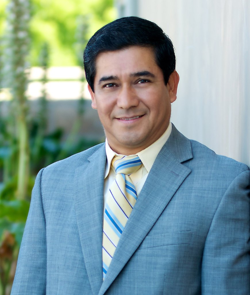 Carlos Gamboa DOWNEY, CA Real Estate Agent