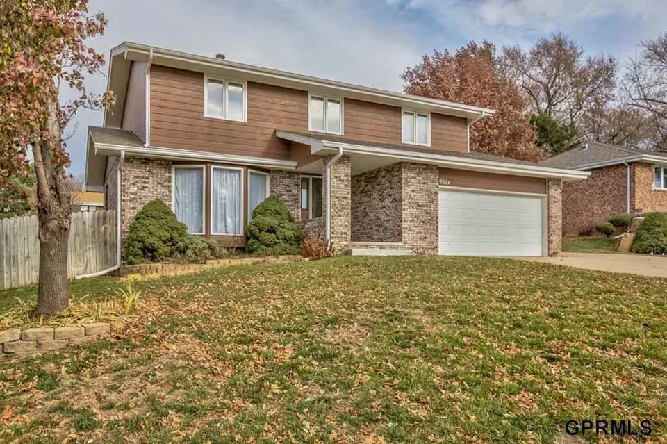 9524 Blondo St, Omaha, NE 68134