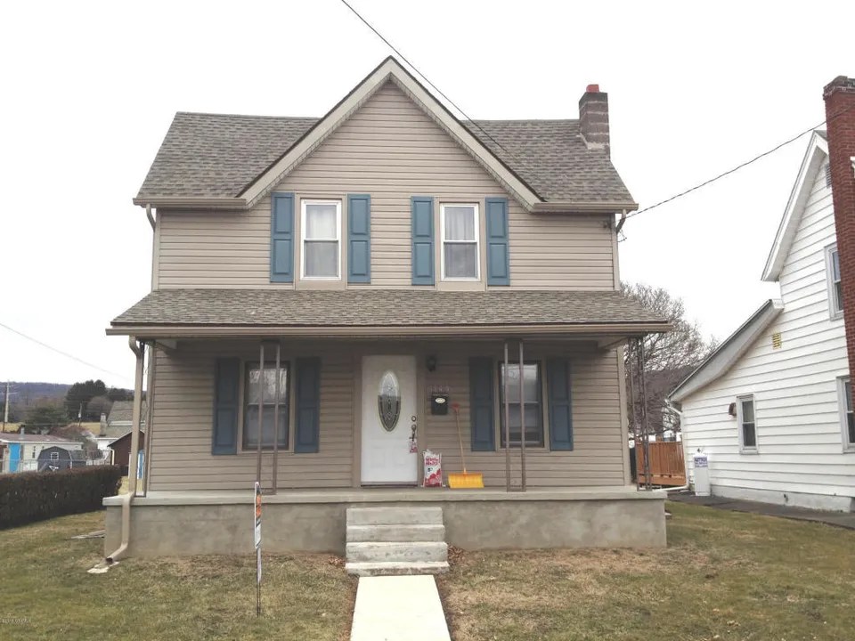 1145 6th Ave, Berwick, PA 18603
