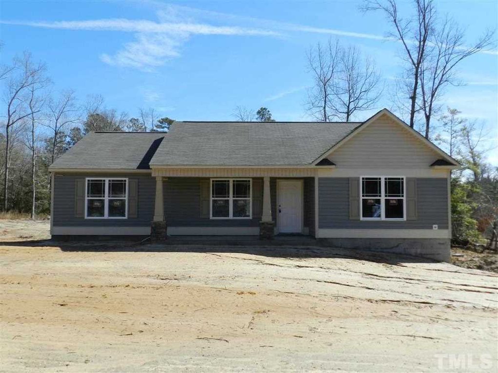 155 Crown Side Dr, Four Oaks, NC 27524