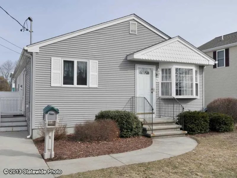 50 Tobie Ave, Pawtucket, RI 02861