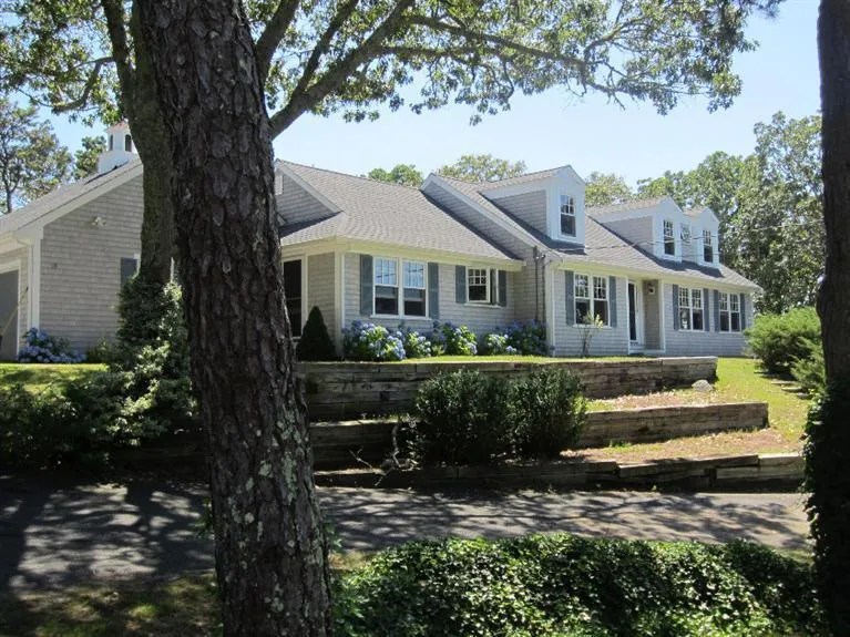 69 Signal Hill Dr, Dennis, MA 02638