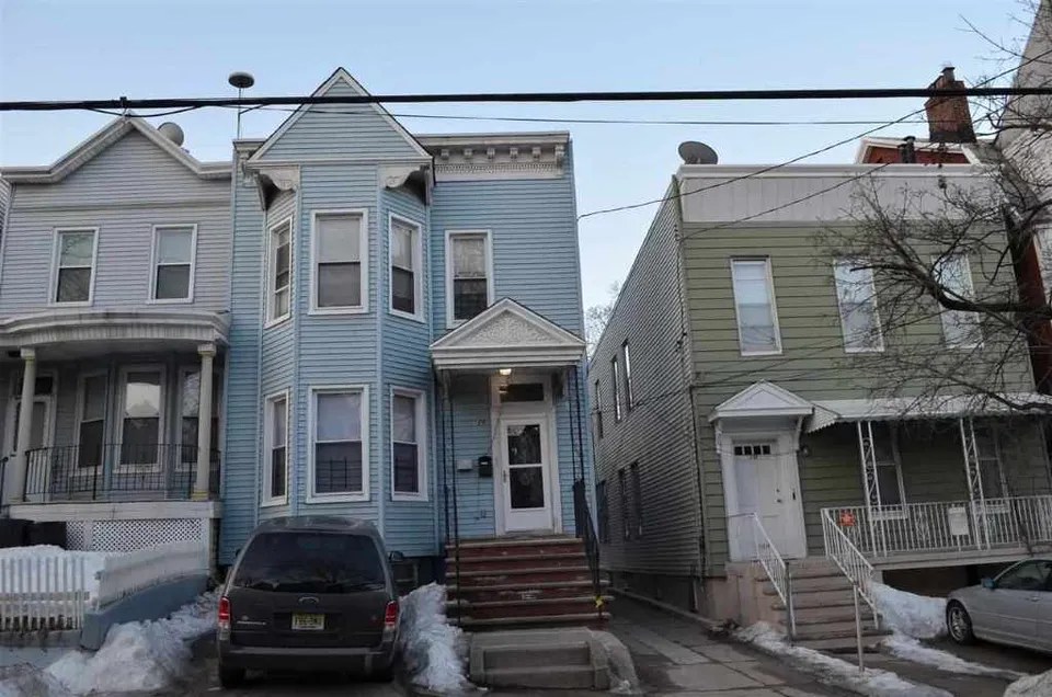 125 Highland Ave, Jersey City, NJ 07306