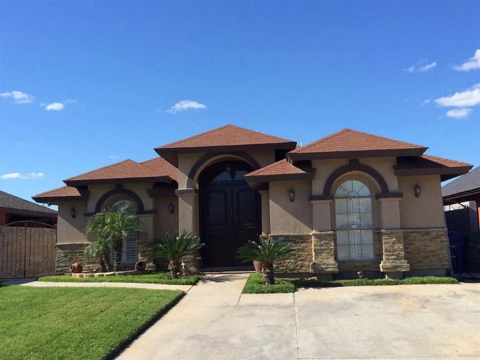 708 Elk Dr, Laredo, TX 78045