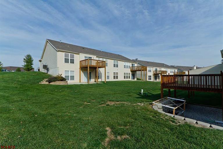 17 Turtle Creek Villas Dr, O Fallon, MO 63366
