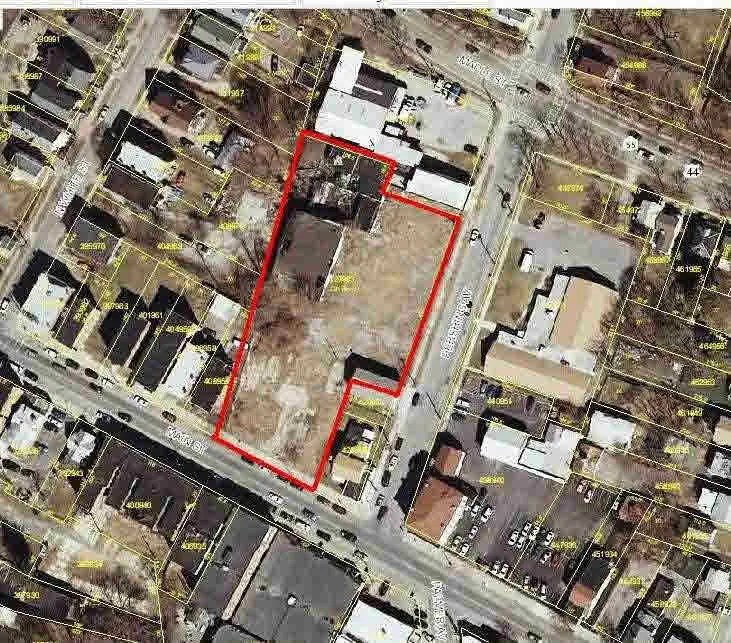 16 Pershing Ave, Poughkeepsie, NY 12601