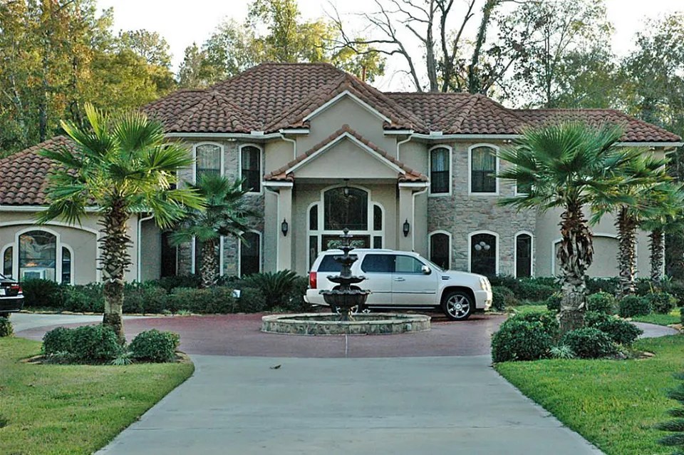 19362 Riverwalk Dr, Porter, TX 77365