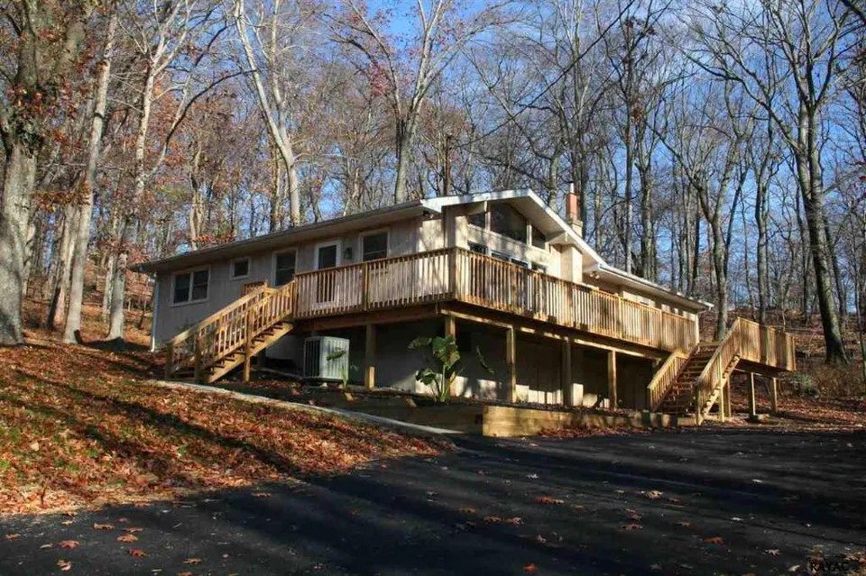 7 Echo Trl, Carroll Valley, PA 17320