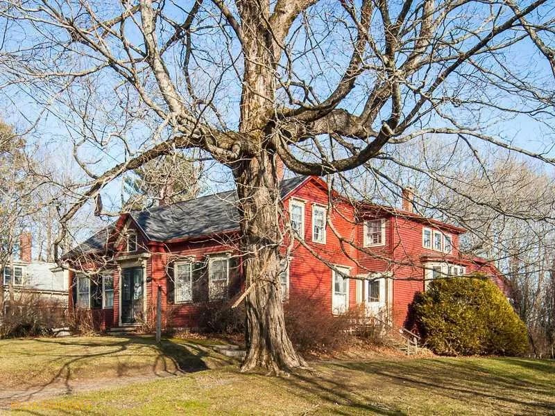 34 Knox St, Thomaston, ME 04861