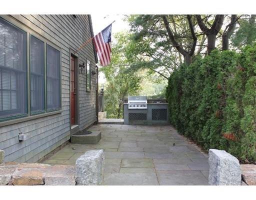 9 Cole St, Beverly, MA 01915