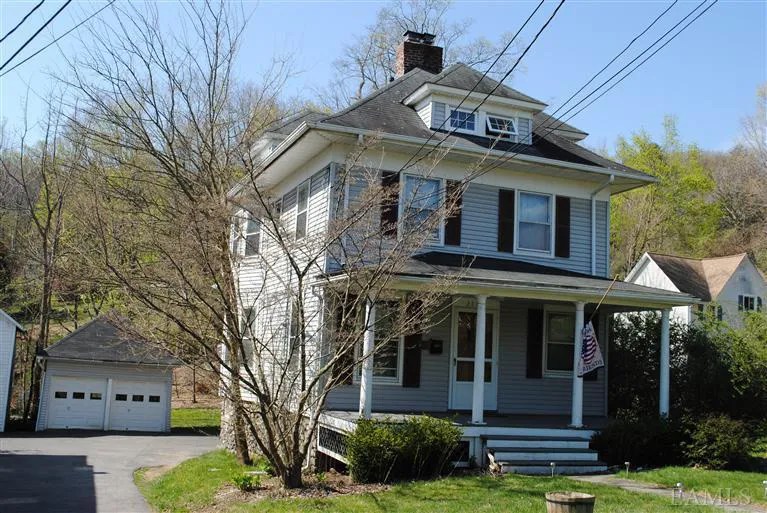 2617 Carmel Ave, Brewster, NY 10509