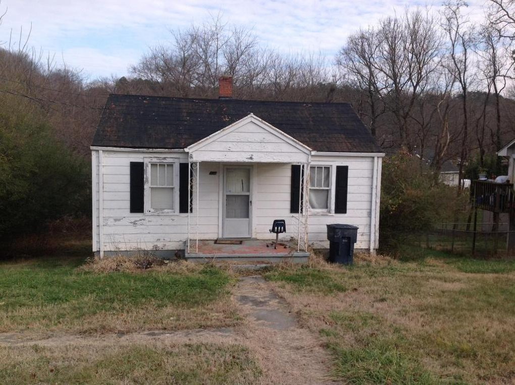 3148 Garden City Blvd Se, Roanoke, VA 24014
