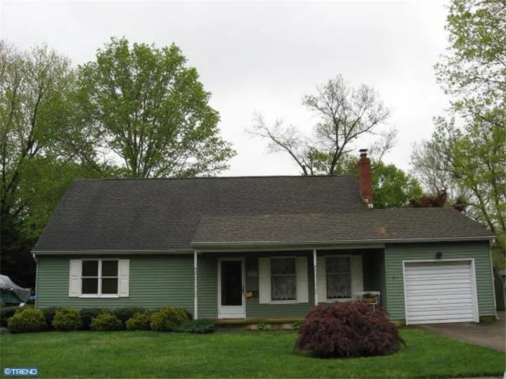 6 Lail St, Woodstown, NJ 08098