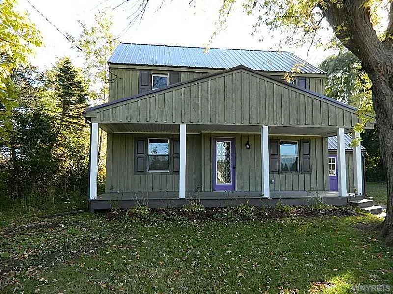 1281 Bowen Rd, Elma, NY 14059