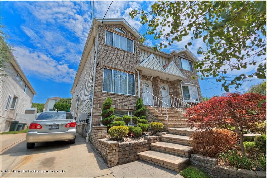 275 Seguine Ave, Staten Island, NY 10309