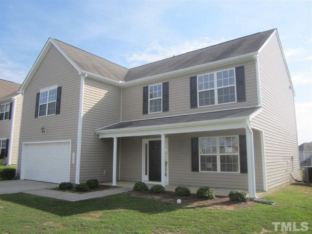 608 Timber Meadow Lake Dr, Fuquay Varina, NC 27526