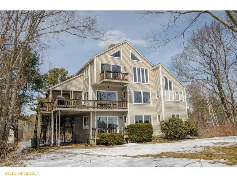 307 Lower Flying Point Rd, Freeport, ME 04032