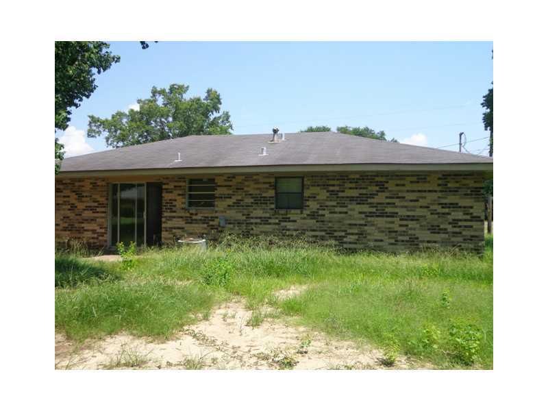 617 E Dixie Street, Oakdale, LA 71463