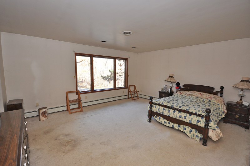 755 Berdan Ave, Wayne, NJ 07470