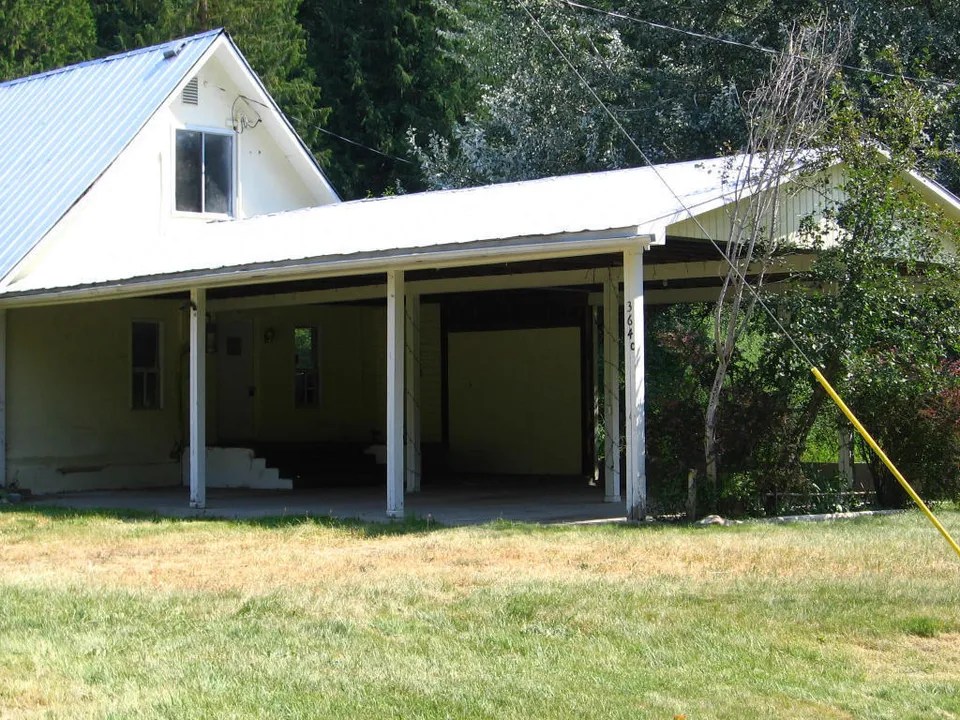 364 Aladdin Rd, Colville, WA 99114