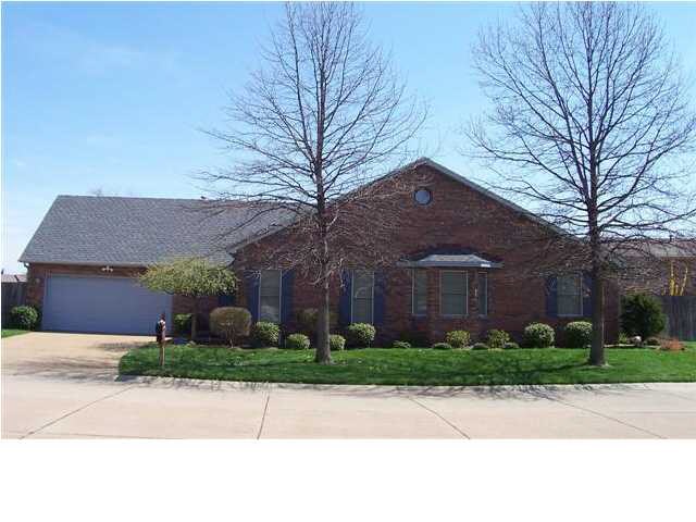 116 Thompson Ave, Evansville, IN 47715