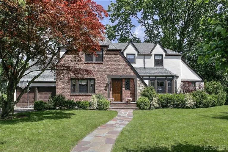 72 Grandview Blvd, Yonkers, NY 10710