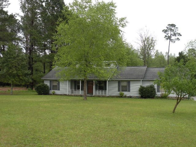 1741 Bay Meadows Dr, Douglas, GA 31535