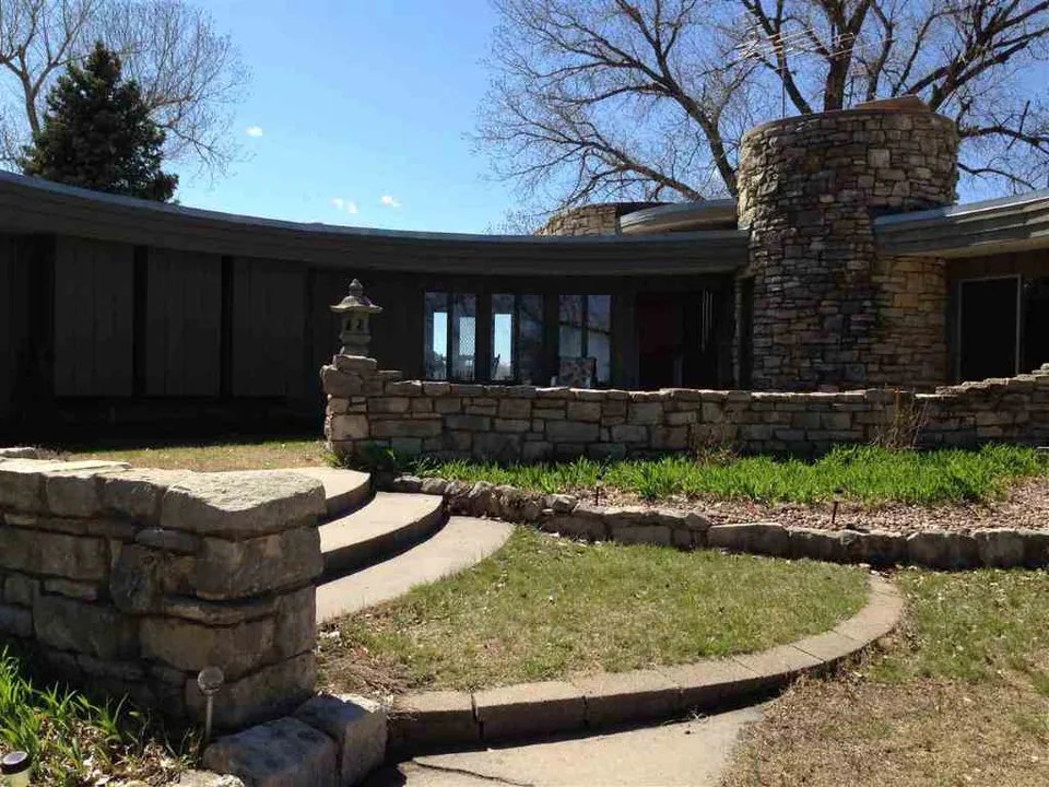 4609 N Pennington Rd, Hutchinson, KS 67502