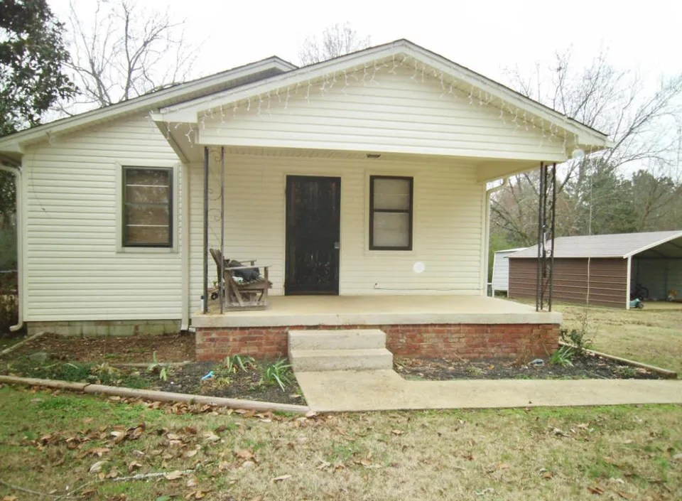 60 County Road 643, Dumas, MS 38625