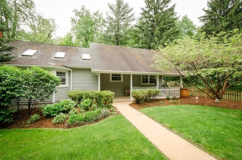 61 Cherryville Hollow Rd, Flemington, NJ 08822