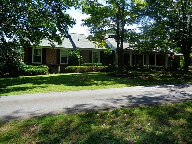 974 Wooten Lake Rd NW, Kennesaw, GA 30144