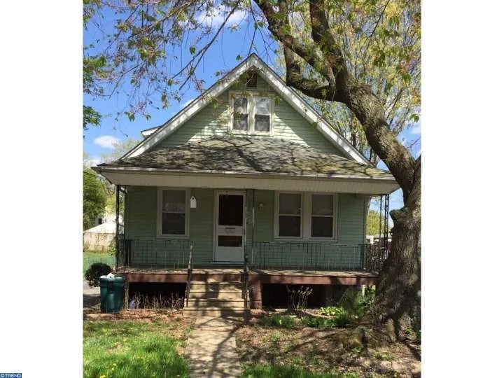 125 Albert Ave, Aldan, PA 19018