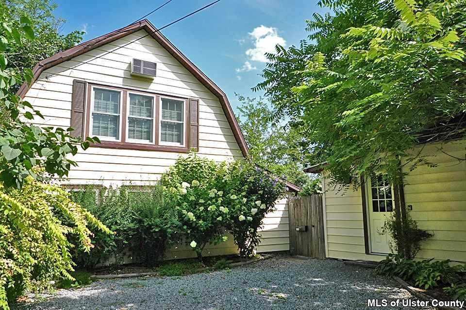 18 Rock City Road, Woodstock, NY 12498