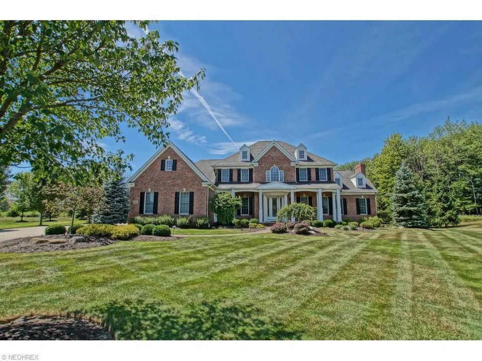 7568 Worlington Dr, Solon, OH 44139