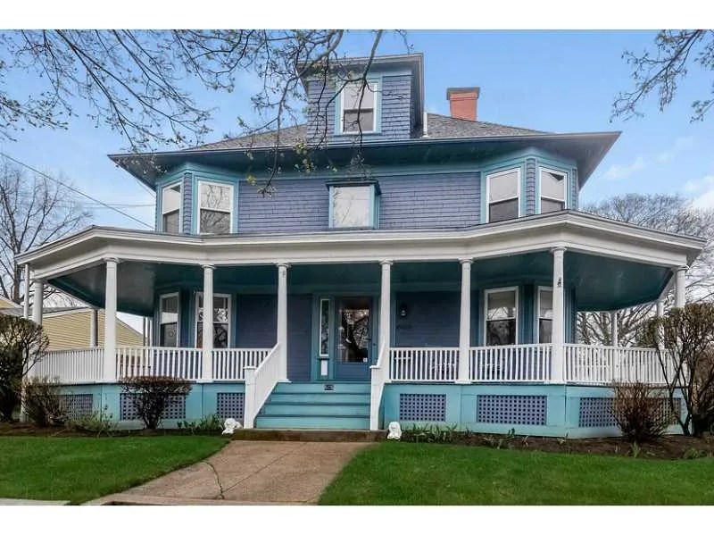 605 Academy Ave, Providence, RI 02908