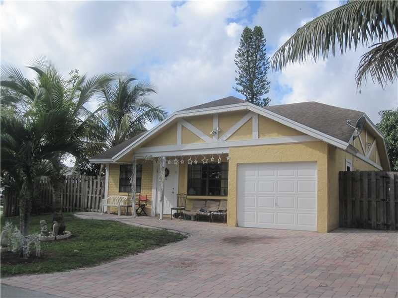23457 Country Club Dr E, Boca Raton, FL 33428